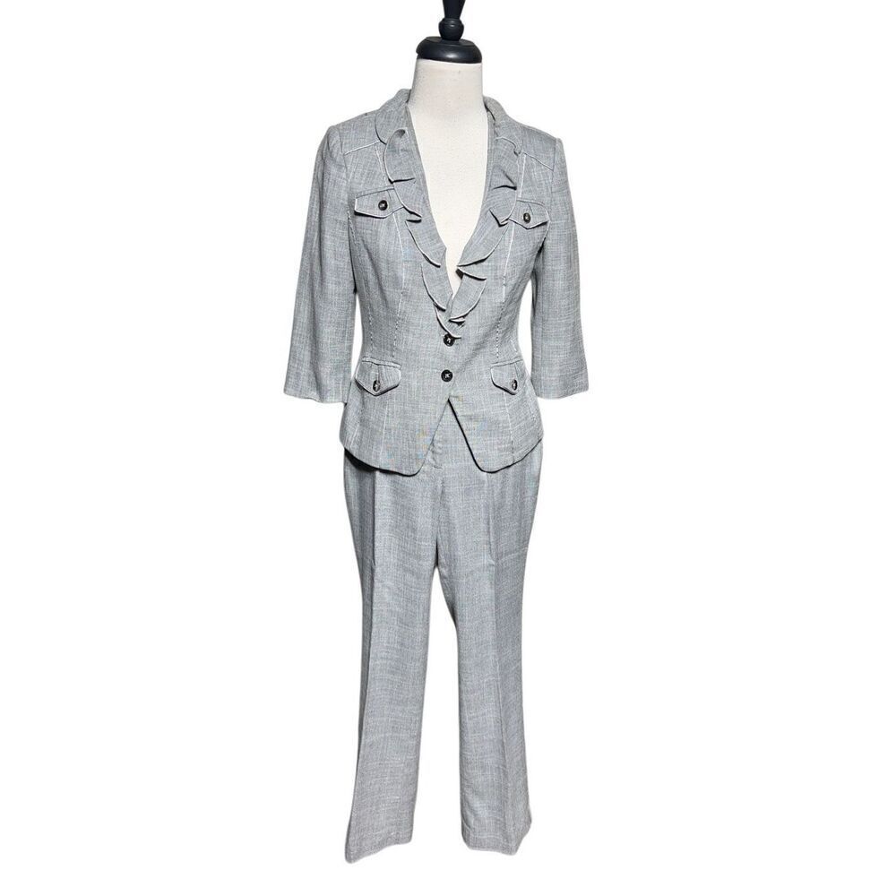 White House Black Market Grey 2pc Business Suit Size 0/2